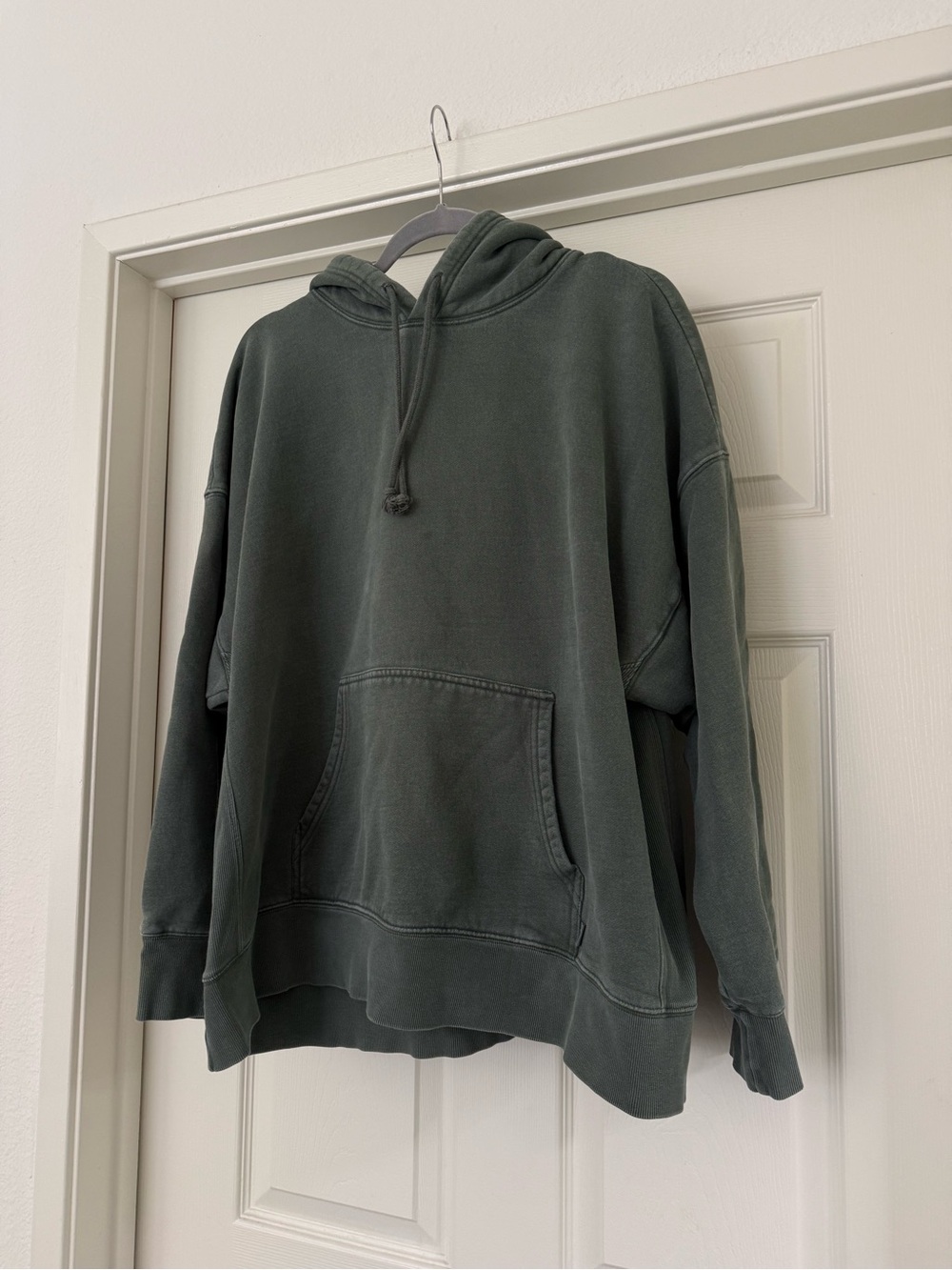 Aritzia TNA Oversized Olive Green Sweatfleece Hoodie - Picture 3 of 9